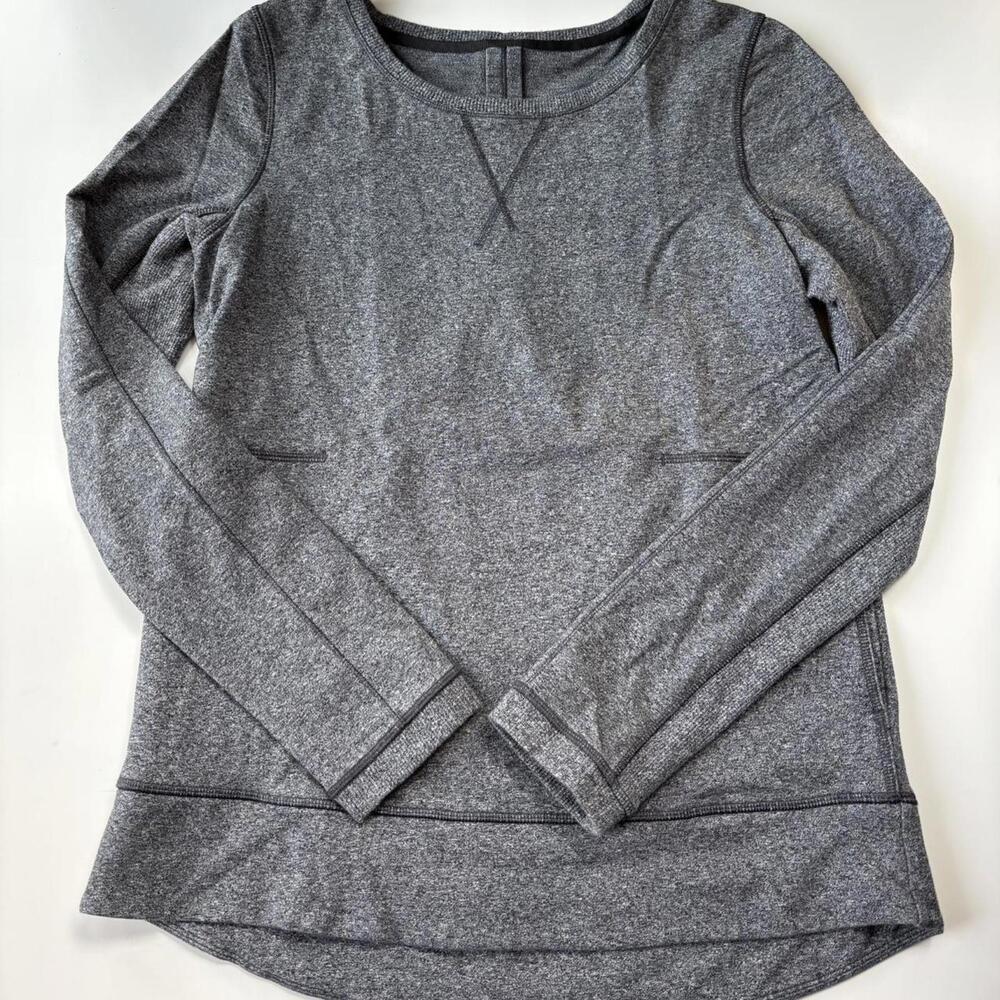 Lululemon Women's Grey Sweatshirt
